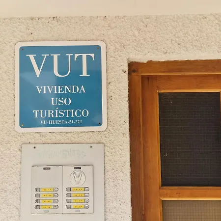 Апартаменты Esqui Pirineo Aragones El Juncaral Wifi